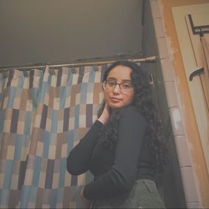 Meet your Posher, Itzel